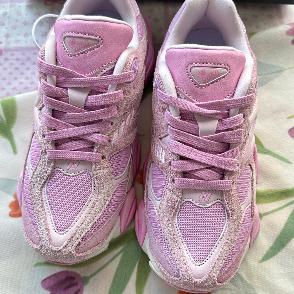 New Balance 9060 Series "Sakura Pink" Colorway (Dad Shoes) - Picture 9 of 9